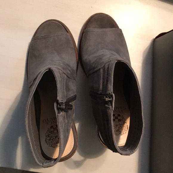 New in box Vince Camuto Koral Bootie Women’s 8 - Picture 5 of 6